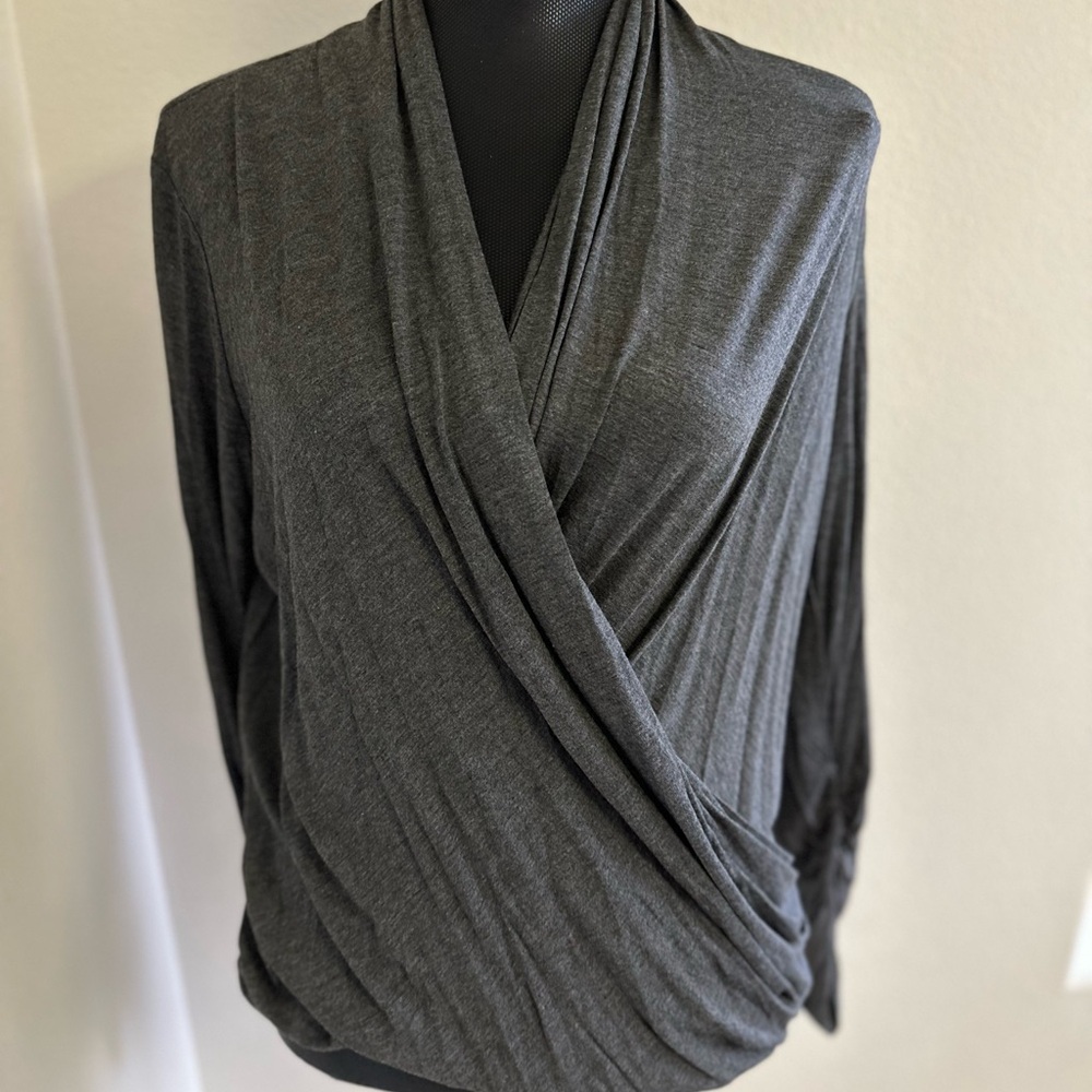 Women’s crossover top